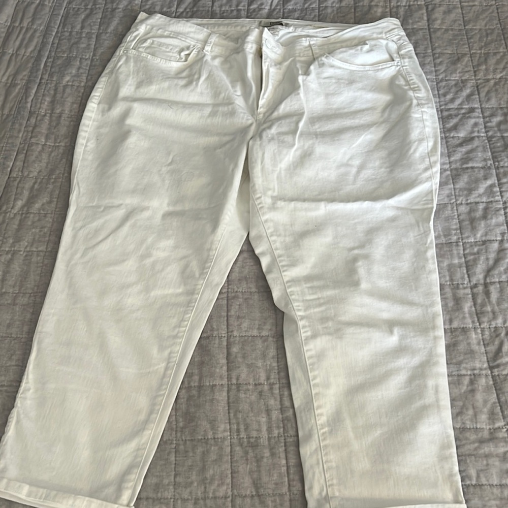 Size 20W Boho Crop White Jeans